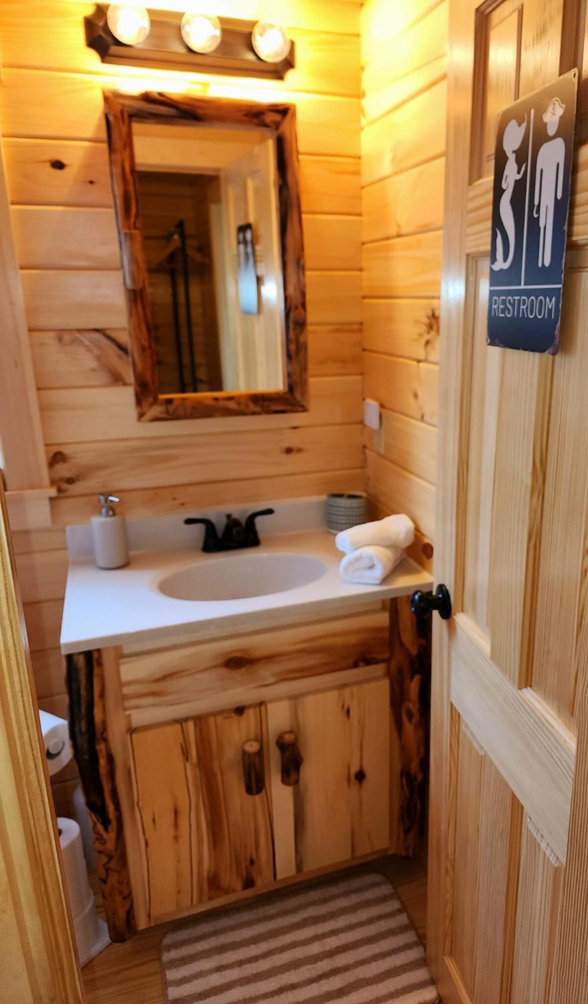 Water View Cabin Near North Topsail Beach Sneads Ferry Buitenkant foto